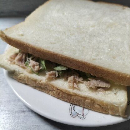 なんと私もこちら作ってました(⁠ʘ⁠ᴗ⁠ʘ⁠✿⁠)明日の朝食用にサンドイッチ✨明日の朝のお楽しみがこれで出来ました♡素敵なレシピ感謝です❤